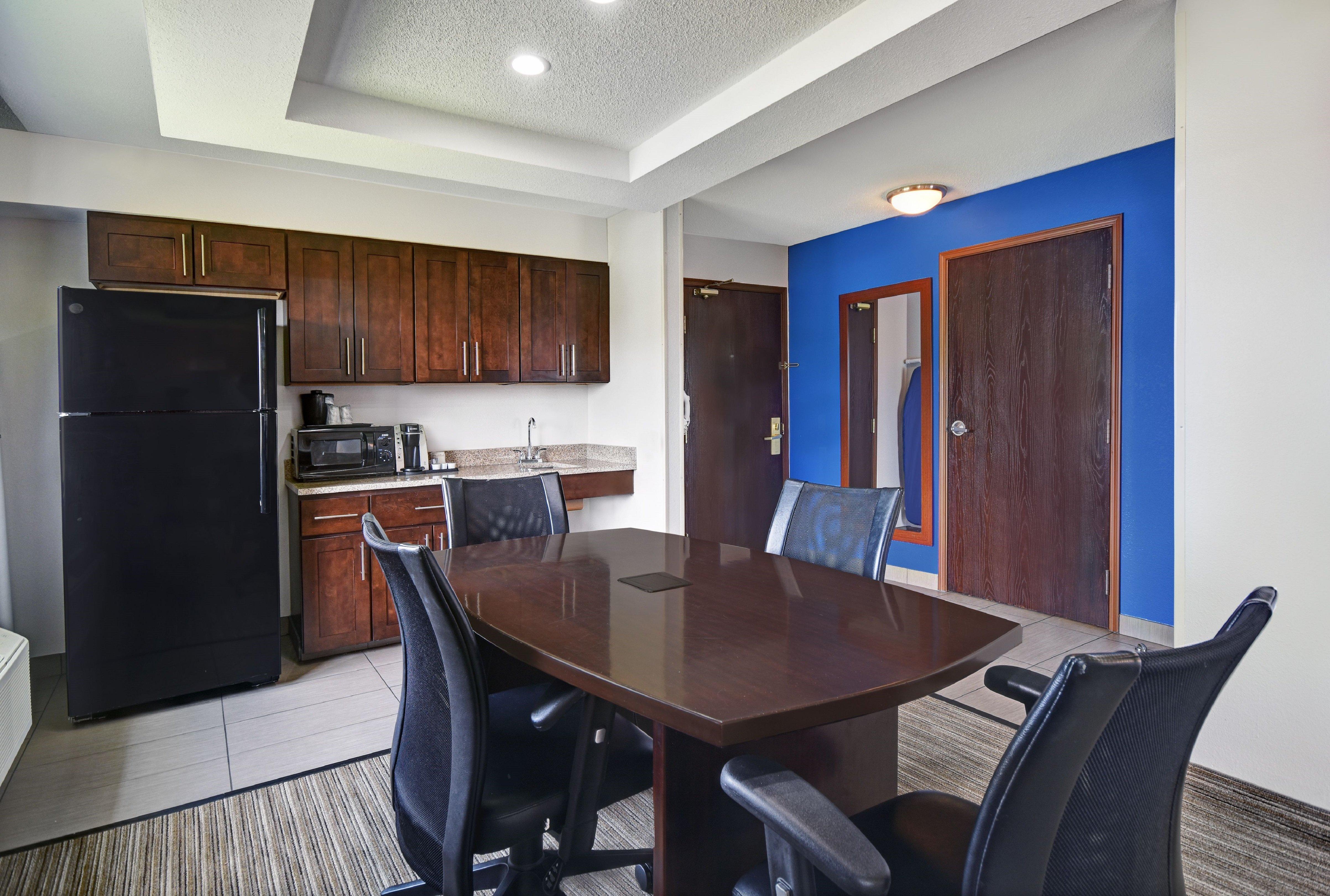 Holiday Inn Express Marshall, An Ihg Hotel Экстерьер фото