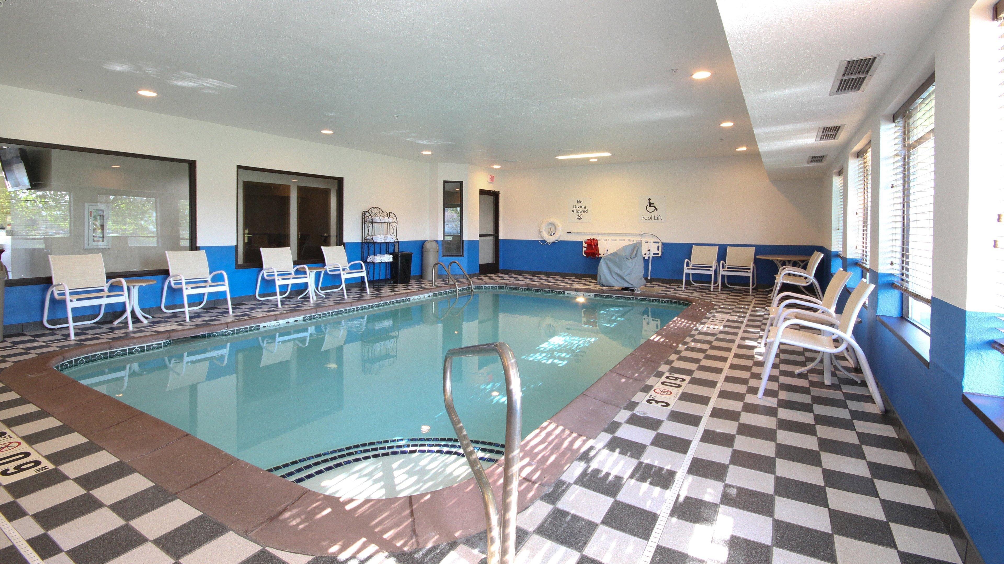 Holiday Inn Express Marshall, An Ihg Hotel Экстерьер фото