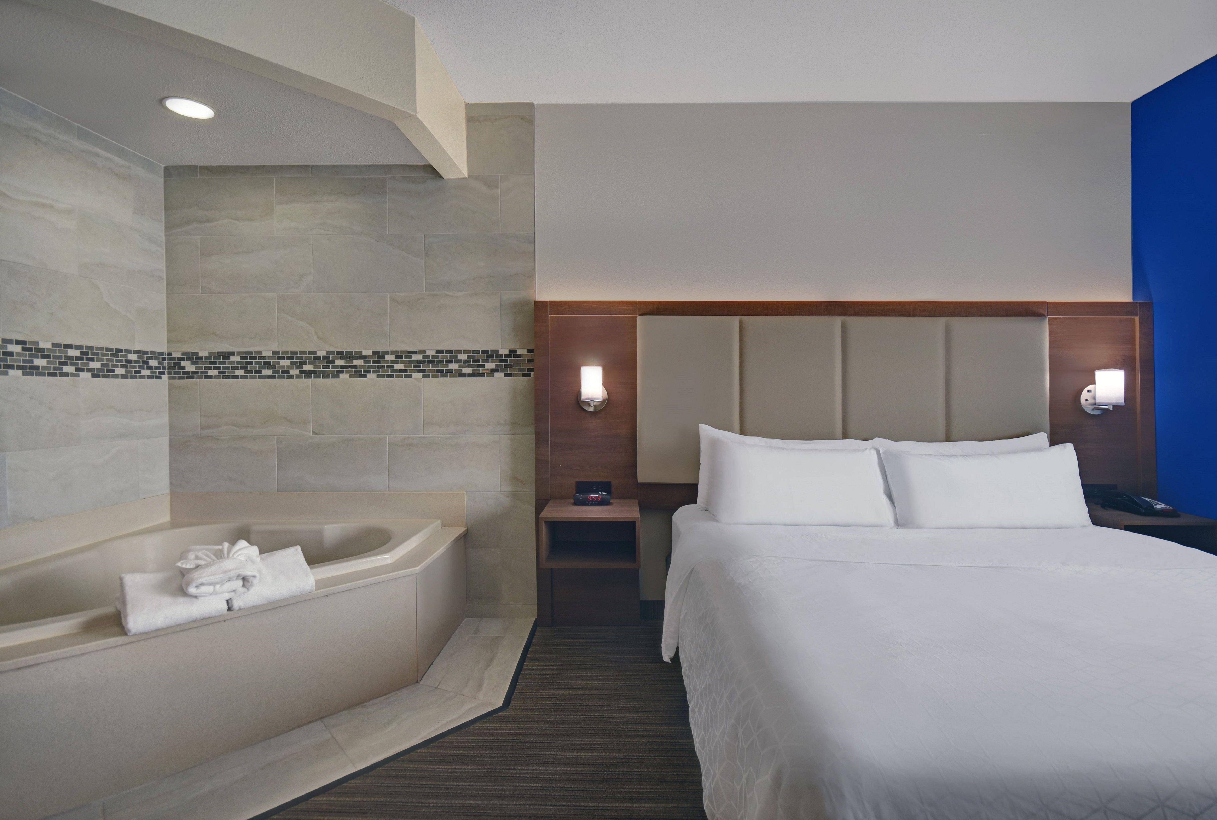 Holiday Inn Express Marshall, An Ihg Hotel Экстерьер фото