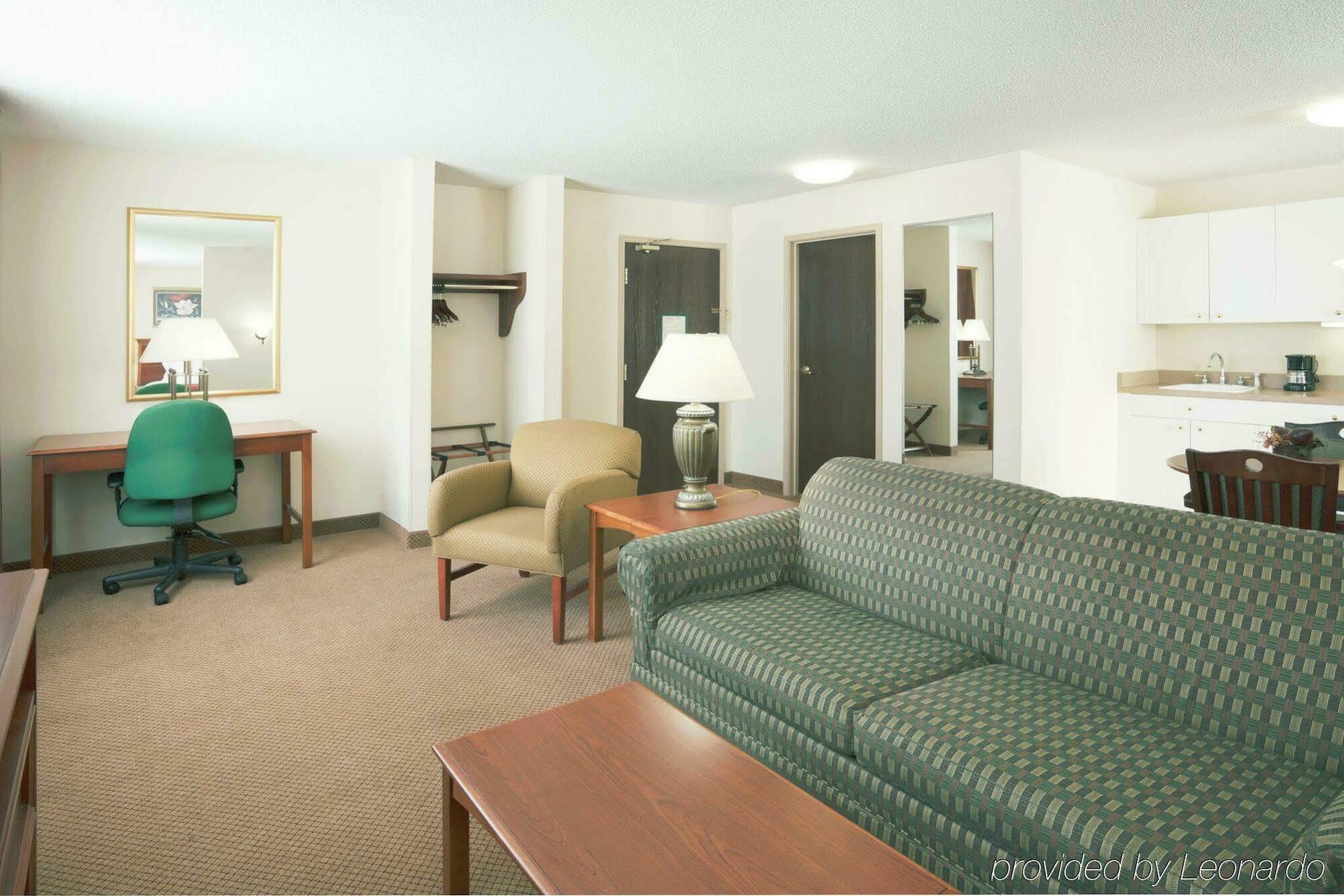 Holiday Inn Express Marshall, An Ihg Hotel Экстерьер фото
